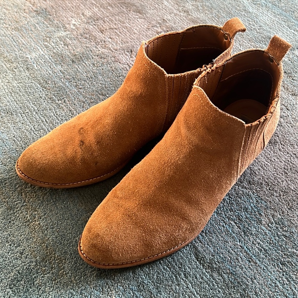 Steve Madden Suede Boots